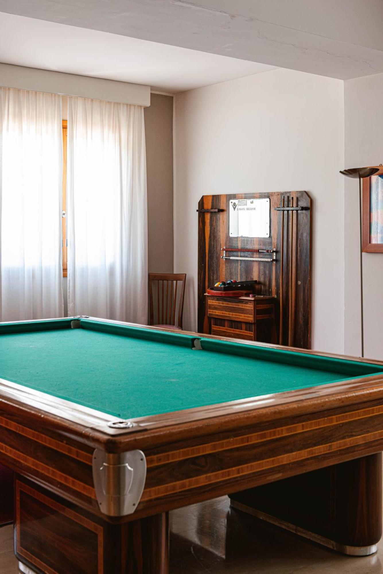 Hotel Degli Aranci Весте Екстериор снимка