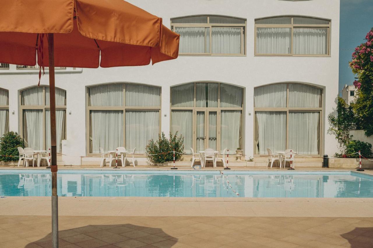 Hotel Degli Aranci Весте Екстериор снимка