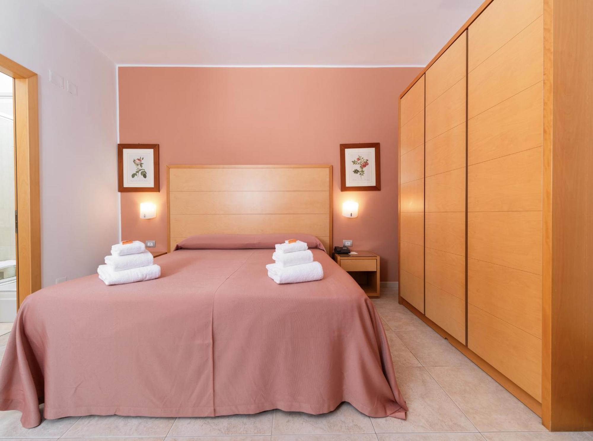 Hotel Degli Aranci Весте Екстериор снимка