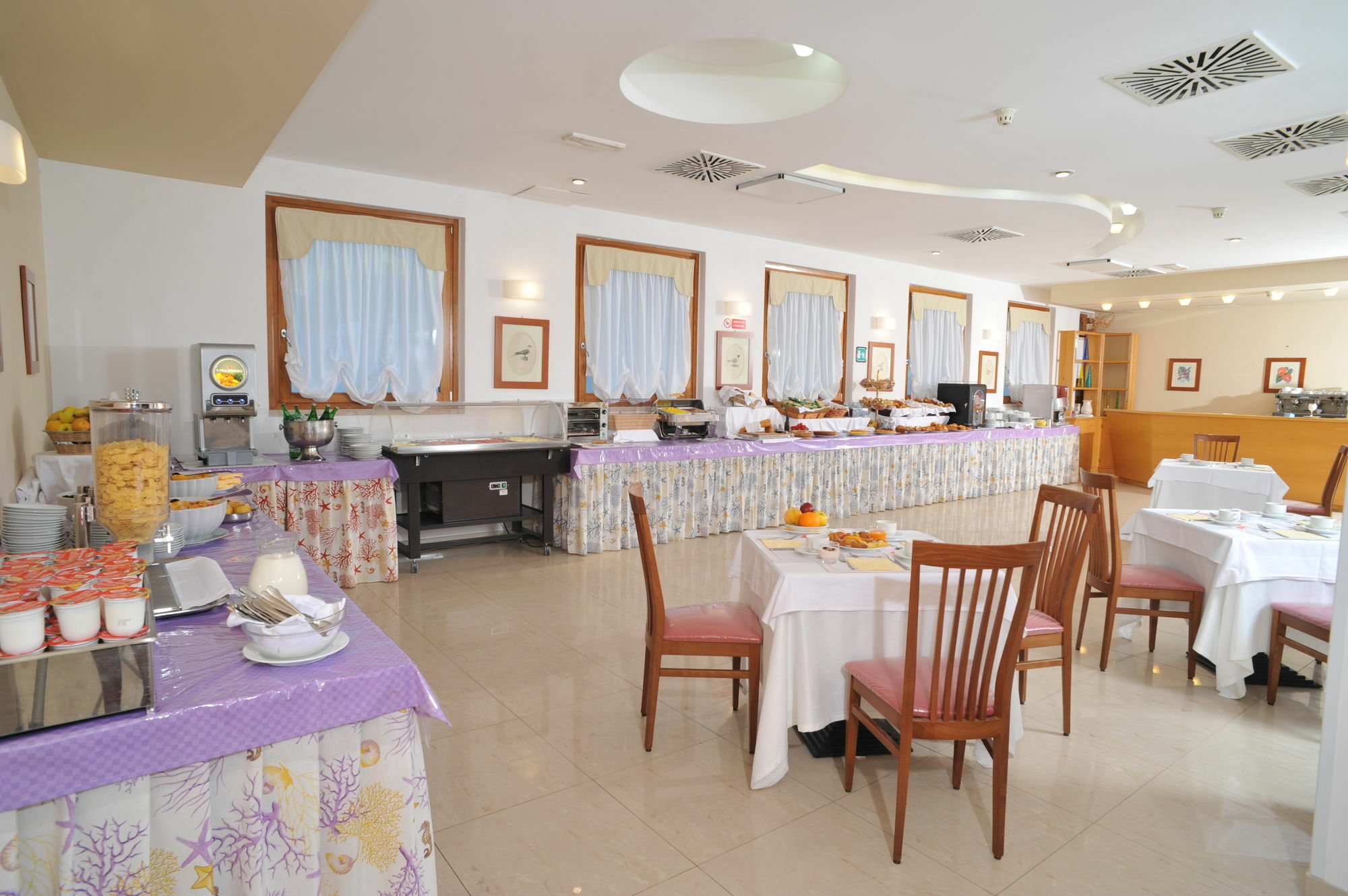 Hotel Degli Aranci Весте Екстериор снимка