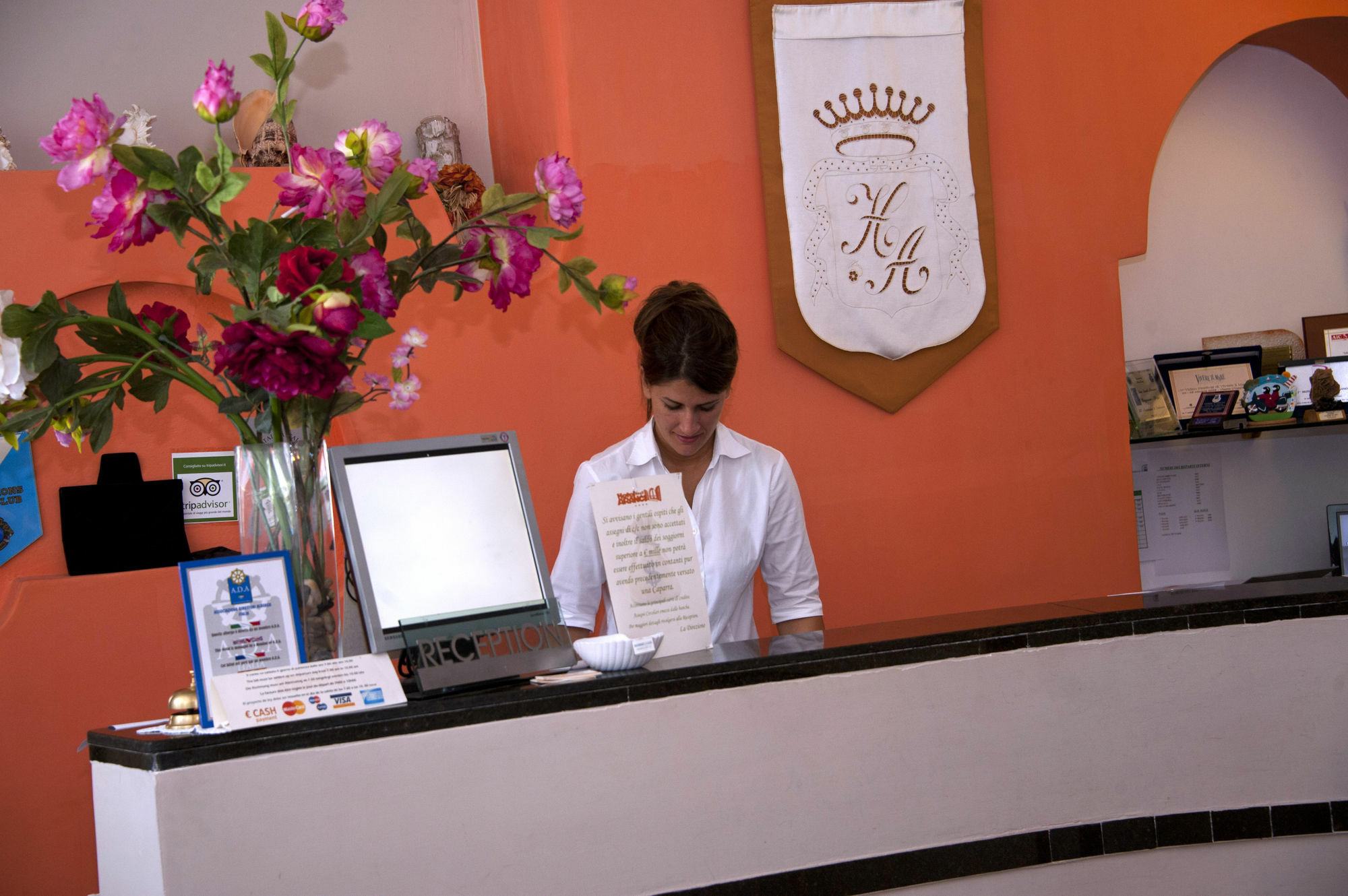 Hotel Degli Aranci Весте Екстериор снимка